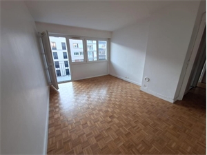 appartement renove à la vente -   92400  COURBEVOIE, surface 55 m2 vente appartement renove - UBI460436570